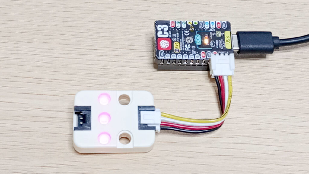 ESP32C3 と RGB LED