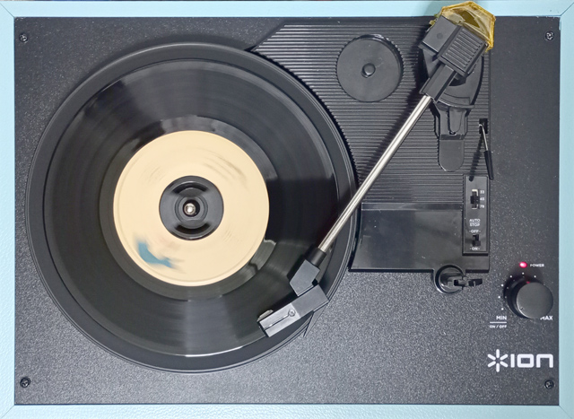 ION AUDIO Vinyl Transport の改造例